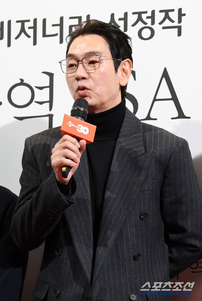 [포토] 김태우 '오랜만에 다 같이 모였네요'