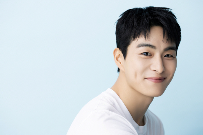 [인터뷰②] '체크인 한양' 정건주 "‘하오나 4인방’, 카페·술자리서 급속도로 친해져…시즌 2 원해"