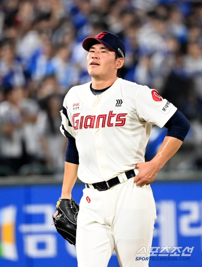 신본기 예언 적중! '김진욱 난조+2회 교체→박진 3이닝 호투→8회 결승…