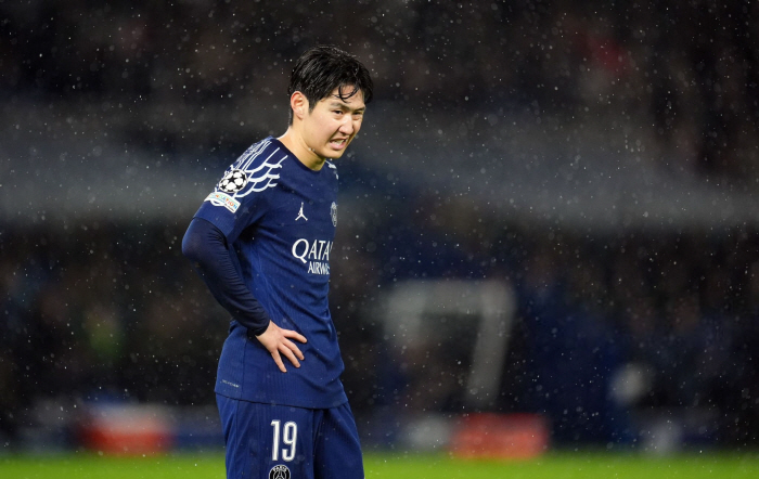 이강인 충격 받겠다! PSG '방출명단' 포함, 아스널 '차기 행선지' …