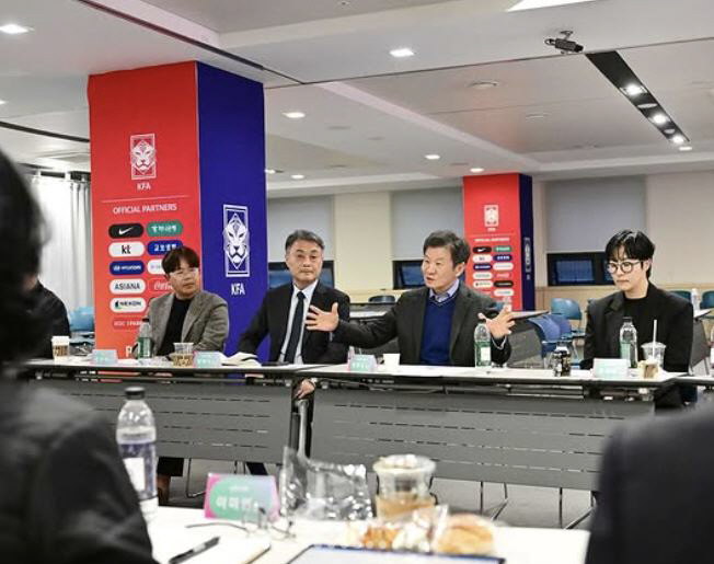 '천안서 급상경'정몽규 회장의 여자축구 깜짝 간담회,소통 행보의 시작 "협회X연맹 시너지↑"