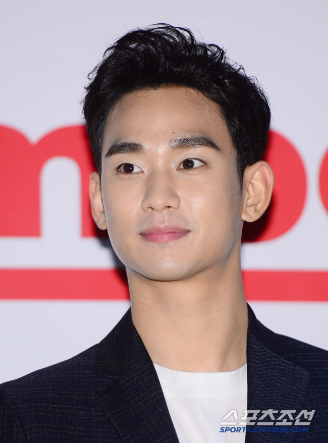 김수현 측 "김새론 성인 된 이후 교제, 미성년자 시절 안 만났다" (공…