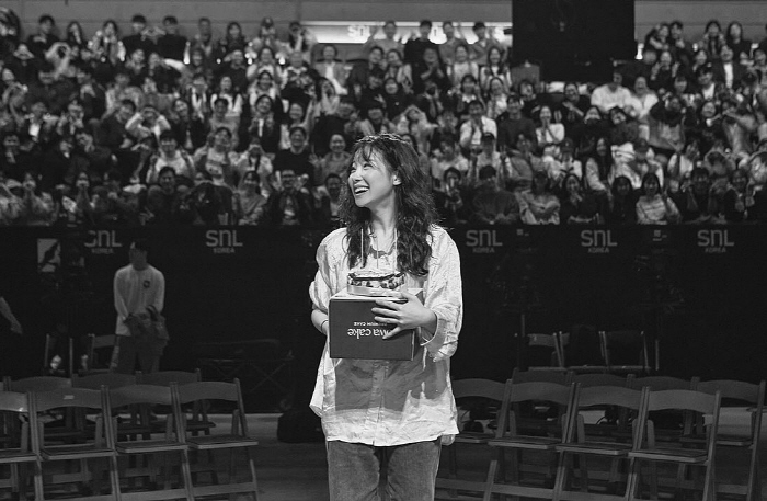 [공식] '맑눈광' 김아영, 'SNL코리아' 하차.."한분 한분 떠올리는 눈물 차올라"