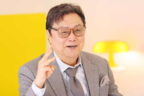 남진 "60년이 6년 같아…노래 못한다면 내 인생 버리는 것"