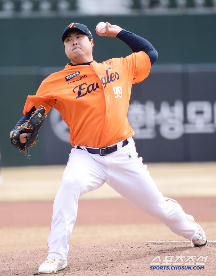 개막부터 '한화 선발' 상대라니! 적장은 눈앞이 깜깜하다 → "진짜 좋더…
