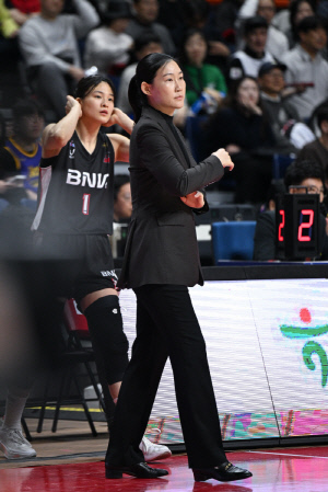 [현장인터뷰] BNK 박정은 감독 