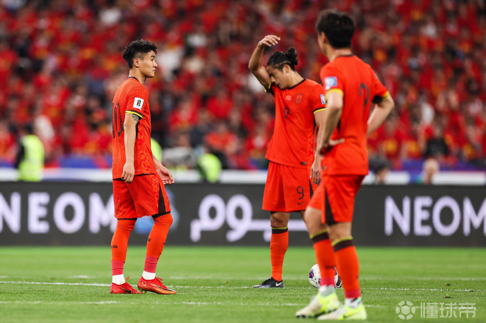 '치욕스러운 꼴찌' 중국 축구, 현실 인정 "우리 월드컵 못 간다...2연승도 행운 덕분"
