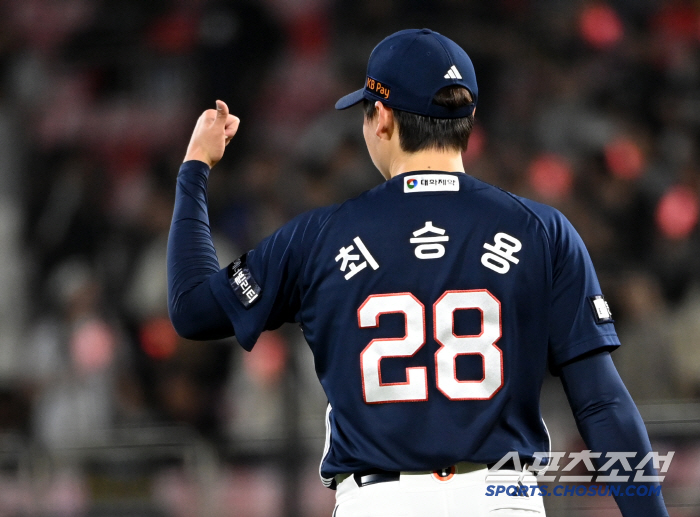 난세의 영웅 떴다! 두산 끝까지 쫄깃.. 3-2 KT에 진땀승! 감격의 …