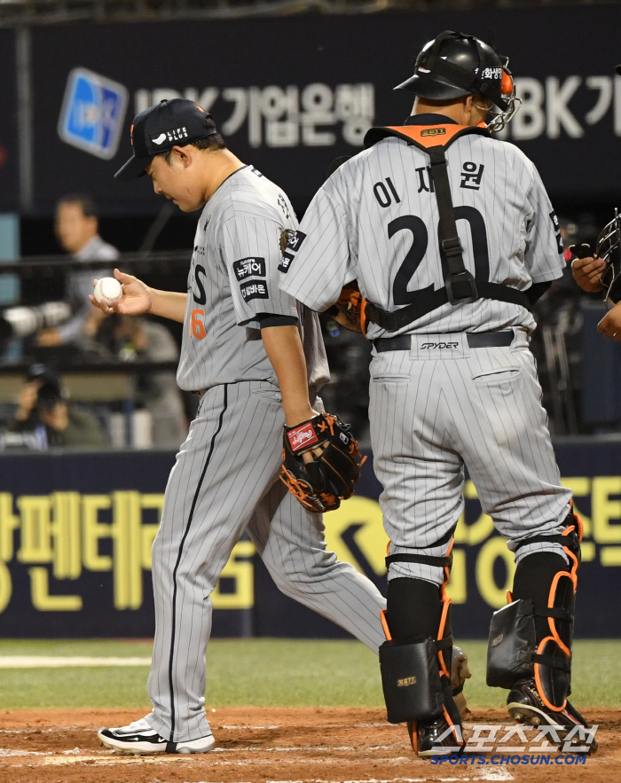 한화 새 마무리 158km 김서현, '달감독 4경기만에 충격 결정' ERA 20.25 주현상 전격 2군행[잠실 현장]