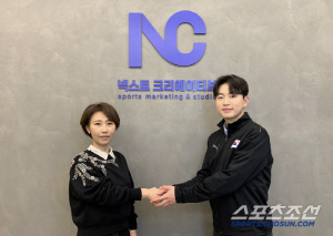 '스쿼시 몬스터'나주영,넥스트크리에이티브와 계약...김민선X박지원과 한솥밥