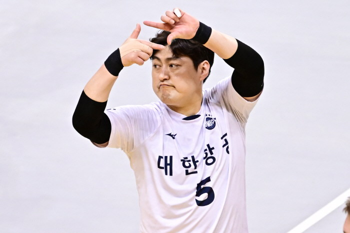 "현대캐피탈? 자극하면 안돼" 12번째 우승 도전, 40세 노장이 꺼낸 '출사표' [인터뷰]