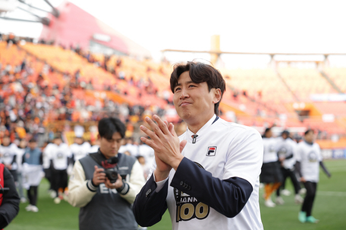 '눈물의 은퇴식' 구자철이 구자철에게 보내는 편지, "포기하지 않아줘서 …
