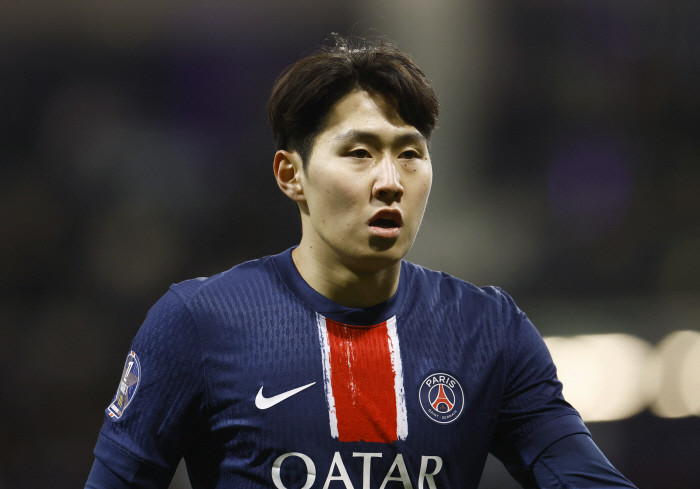 '흥민이형 몇번?, 난 2년간 5번인데…' 재활 중에 팀 우승 PSG 이…
