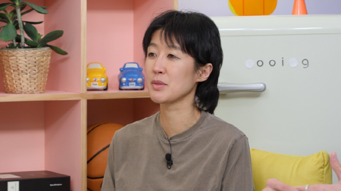 '재산 870억설' 홍진경, 유재석-GD보다 돈 많이 냈다..조세호 "결혼식 축의금 1위" (옥문아)