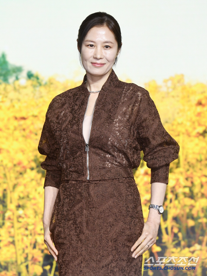 "애순이 너무 좋아!"…문소리, 父오랜 꿈 롯데자이언츠 시구 확정..동반 마운드行