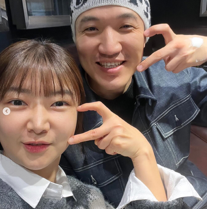 '10기 영자♥' 미스터황, 혈액암 소견..항암 준비로 삭발→비니 쓰고 …