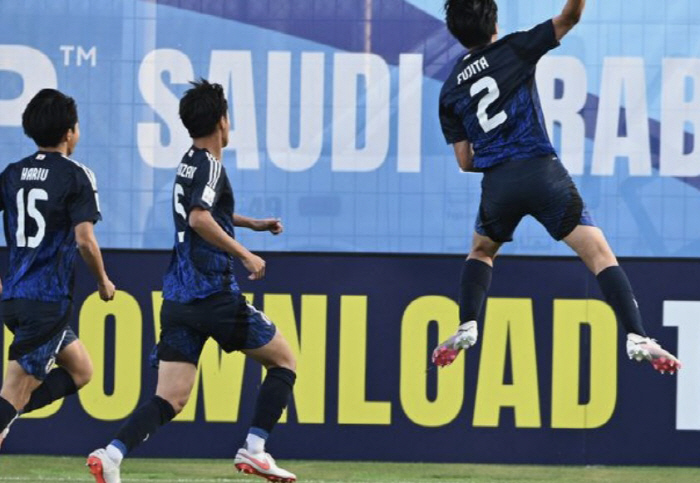 한국-일본, U-17 아시안컵에서 엇갈린 희비…한국 '8강 안착'-일본 …