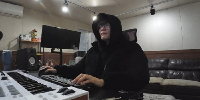 '1400만뷰' 천재 비트박서 윙, 습도관리에 진심..립밤에 커피도 NO…