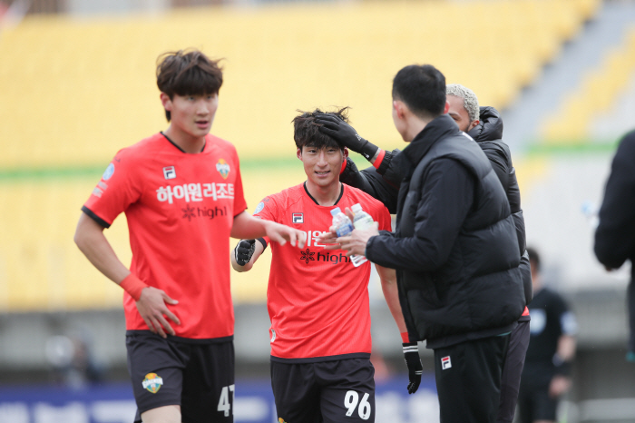 '6골 1도움' 주민규, '4골 3도움' 이동경 드디어 자존심 충돌…승부…
