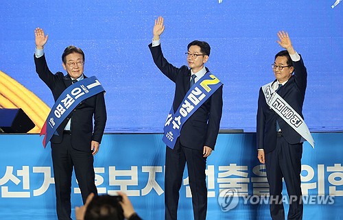 민주 경선후보들, 충청표심 구애…"충청 사위""낳고 길러준 곳"