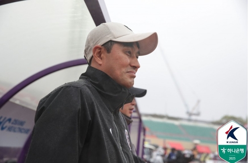 유병훈 안양 감독 "공수에서 중원 장악해 승리…운도 따라"