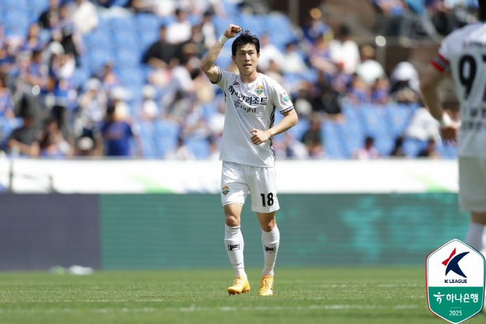 '13년 울산 원정 징크스 끊었다' 강원, '신민하 결승골' 울산에 2-1 승리 '2연승+6위 점프'
