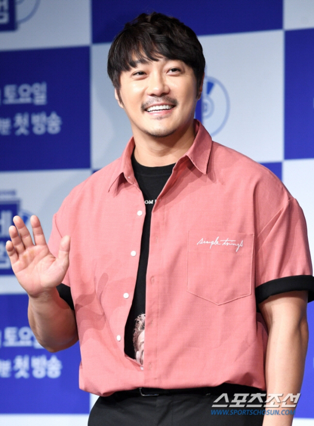 '韓 귀화 아내♥' KCM, 13년 숨겼던 두 딸 공개 