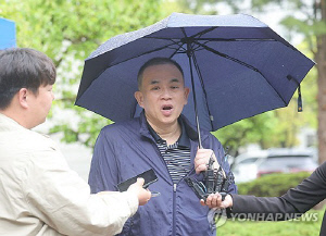 검찰, 29일 명태균 재소환…공천개입·여론조사 수사 속도