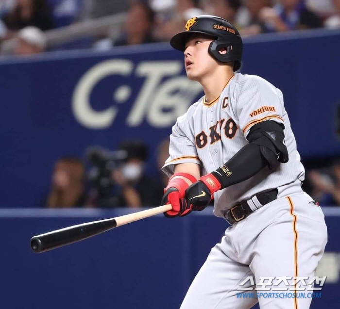 30 home runs disappear due to super strength 'thugotazer', 'Monster'10th consecutive game of Murakami - 27 consecutive games of Yamakawa, 14-12 home runs in front of the halfway point and No. 1 in home runs 