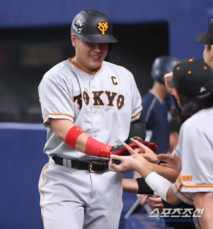 30 home runs disappear due to super strength 'thugotazer', 'Monster'10th consecutive game of Murakami - 27 consecutive games of Yamakawa, 14-12 home runs in front of the halfway point and No. 1 in home runs 