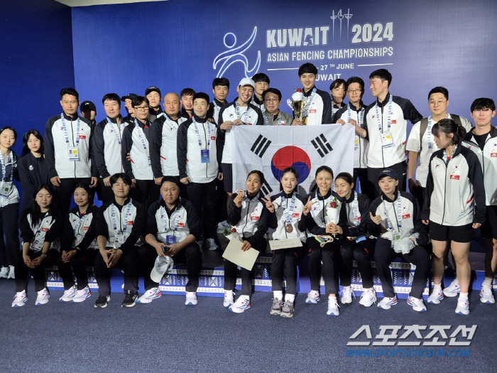 Fencing Korea. Recovered the top of the 亞 that was taken away by Japan! 'Gold 4X Silver 2XDong 5'A spectacular finale