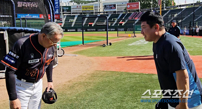 Finally Meet the Master and Master, Hanwha Kim Kyung-moon and Lotte Kim Tae-hyung Meeting After 6 years 'I look forward to your kind cooperation'