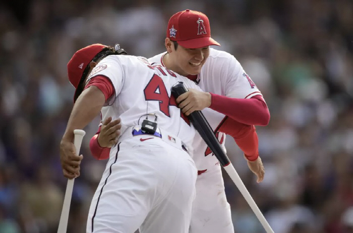 'Home Run Derby? You need to get permission' Ohtani is No. 1 in NL home runs, but he can't do it as he pleases...Director Roberts'You had surgery'