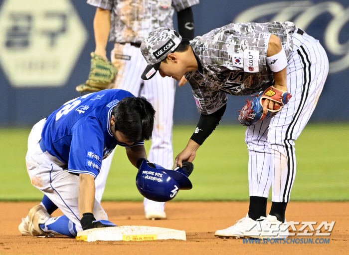 'Ji-chan is good at stealing as well' Shin Min-jae, a senior track and field player, also admitted, stealing three times that shook the twin infields