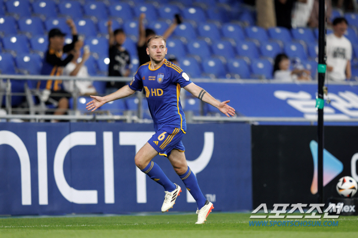 K League debut goal Lingard picks 19R Best 11! The MVP is Boyanich