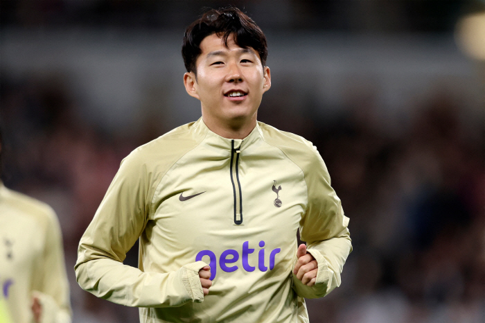 '1 year option vs. 2 years vs. 3 to 4 years?' What is Tottenham's real intention? 英The media 'Son Heung-min's value is 170 billion won, and he is likely to renew his contract for two years'