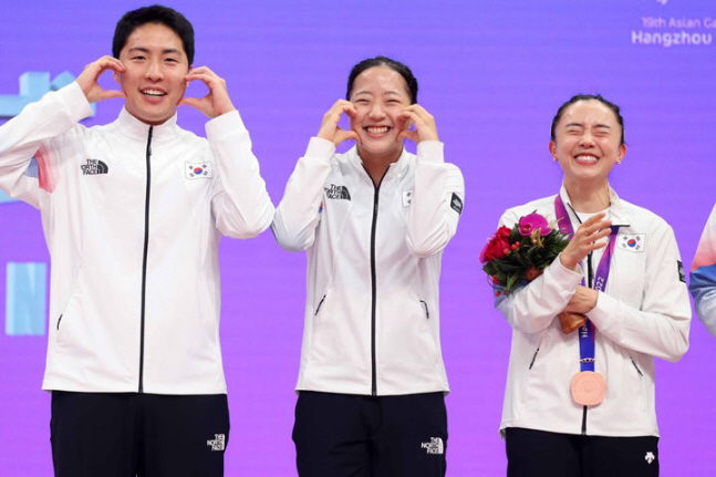 'Fantastic mixed team'Shin Yubin X Lim Jong Hoon'Ball heart? If you win a Paris medal, you have to do everything Yubin tells you to do!'