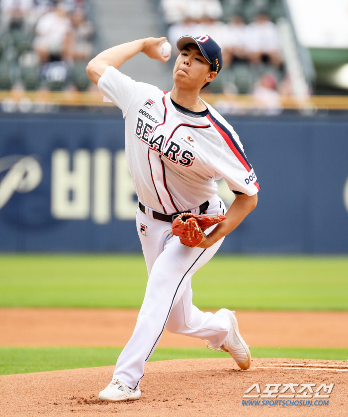 'I hit it quickly because it was raining. 3 home runs until the 2nd inning...7th-inning rain cold win over SSG and Doosan 