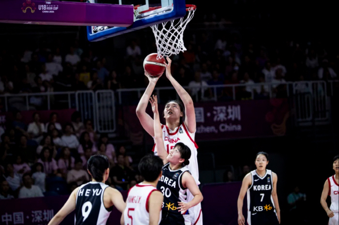 He was killed by a woman. South Korea's U18 Women's Basketball Team Defeats Asia Cup Semi-Final China