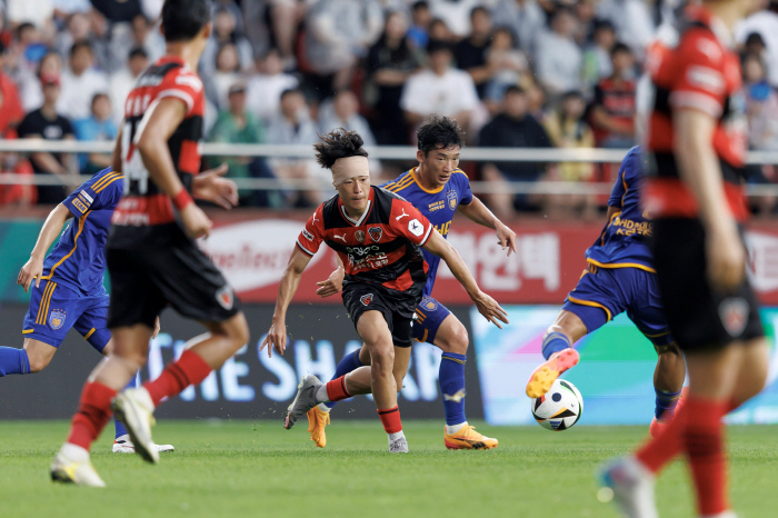 '1 minute 39 seconds'Hong Yun-sang-goal, the stream has changed'East Coast Derby'Pohang overpowered Ulsan 2-1 → Failed to recapture the lead