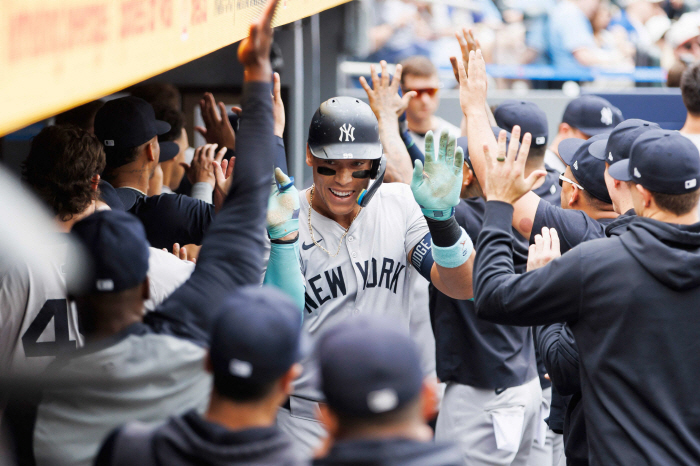 2 consecutive 'Player of the Month' stamp bang! Judge's 31st final two-run home run, 11 home runs in June - 37 RBIs...The batting average is also close to the first place