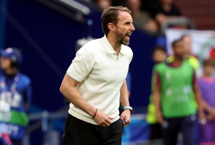 Southgate England coach won a dramatic victory in the round of 16 'Mental victory! I'm proud of the players.'