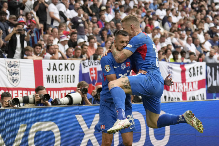 'If this is the case, Kane will again be irrelevant' 英 allowed a 0-1 lead in the first half against Slovakia'0 → shootout'0-1