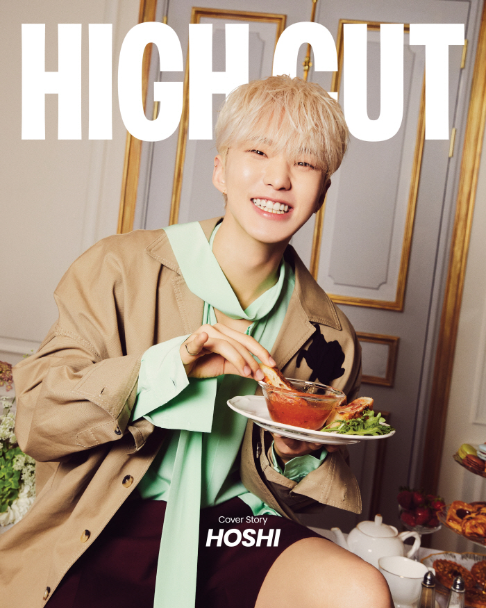 SEVENTEEN's Hoshi introduces kimchi with a refreshing look on the cover of 'K-pop tiger'Higut'