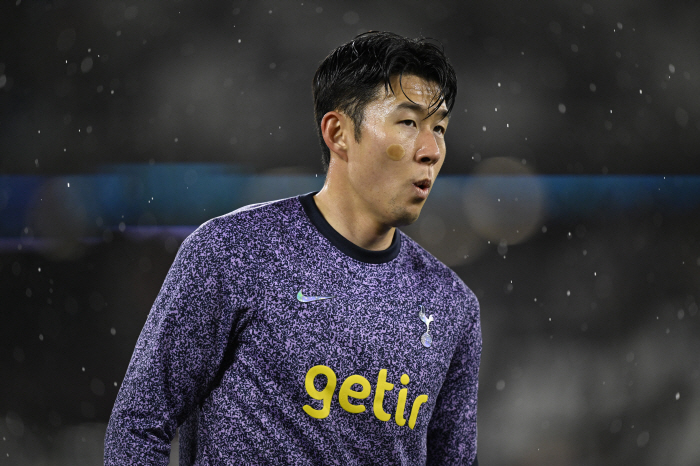 'SON sale looks natural'→''X over 3 years contract signing'...英 media's claim of 'shock toward Son Heung-min's renewal'