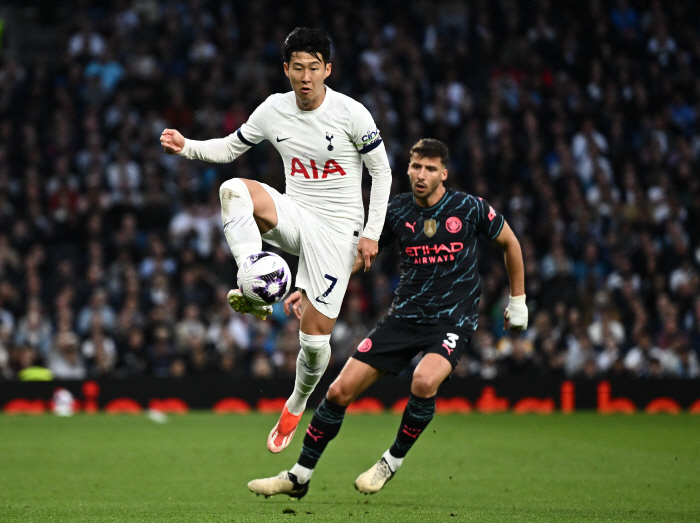 Tottenham, which was hiding behind SON, this time weighing profits and losses'Legend' with Son Heung-min for just one year's extension'Selling like Kane vs long-term contract'