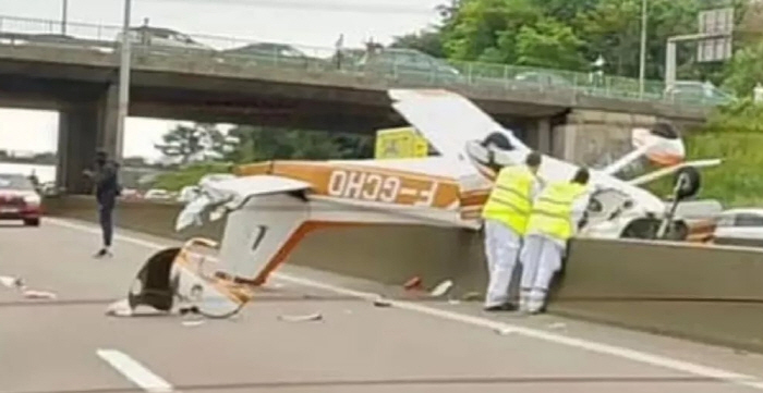 Tourist light plane crashes on French highway, killing three