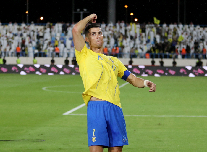 'You didn't know this, did you?' Football Crazy Ronaldo Reveals Stunning Secrets