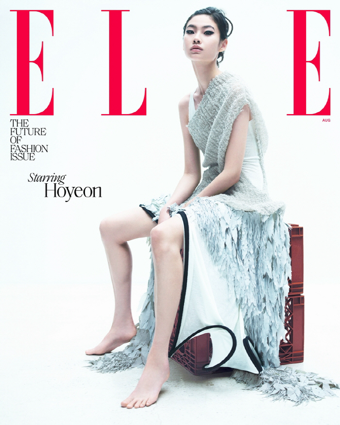 Jung Ho-yeon's solo cover decoration for 'Elle US' 