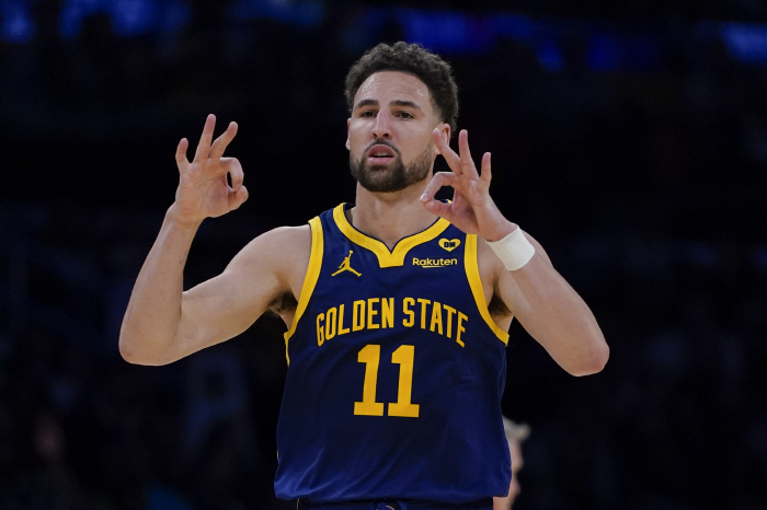 Klay Thompson left Goals. Why did you choose Dallas instead of the Los Angeles Lakers. What about Doncic?